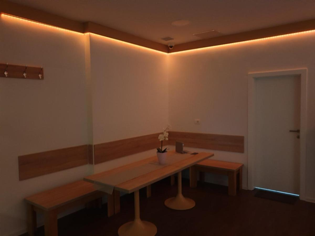 Hostel Railway Lublana Zewnętrze zdjęcie