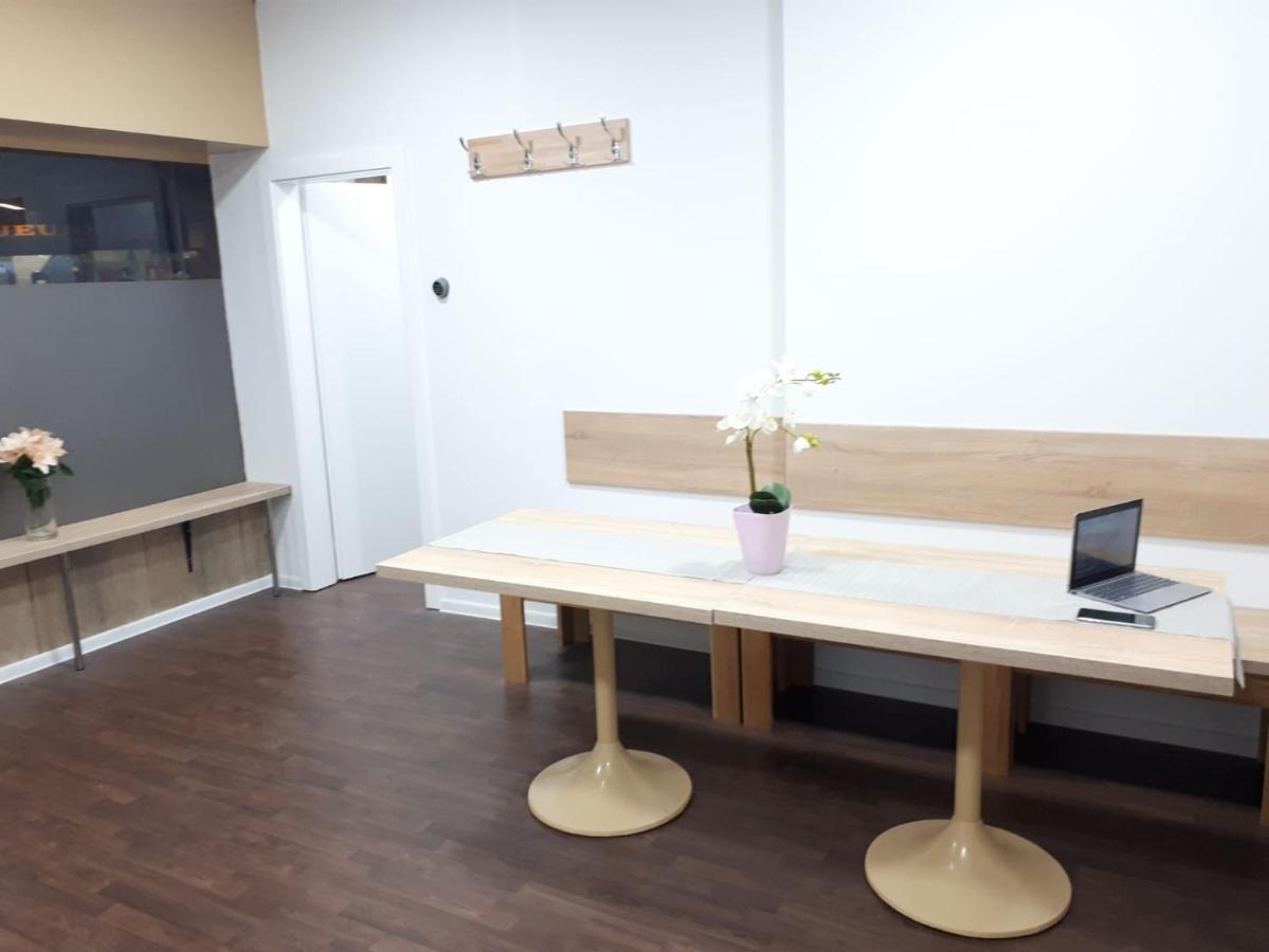 Hostel Railway Lublana Zewnętrze zdjęcie