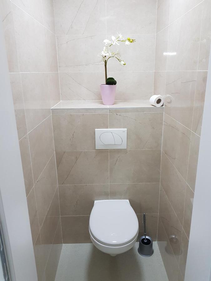 Hostel Railway Lublana Zewnętrze zdjęcie